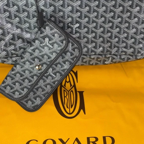 GOYARD Saint Louis GM Bag - Picture 6 of 16